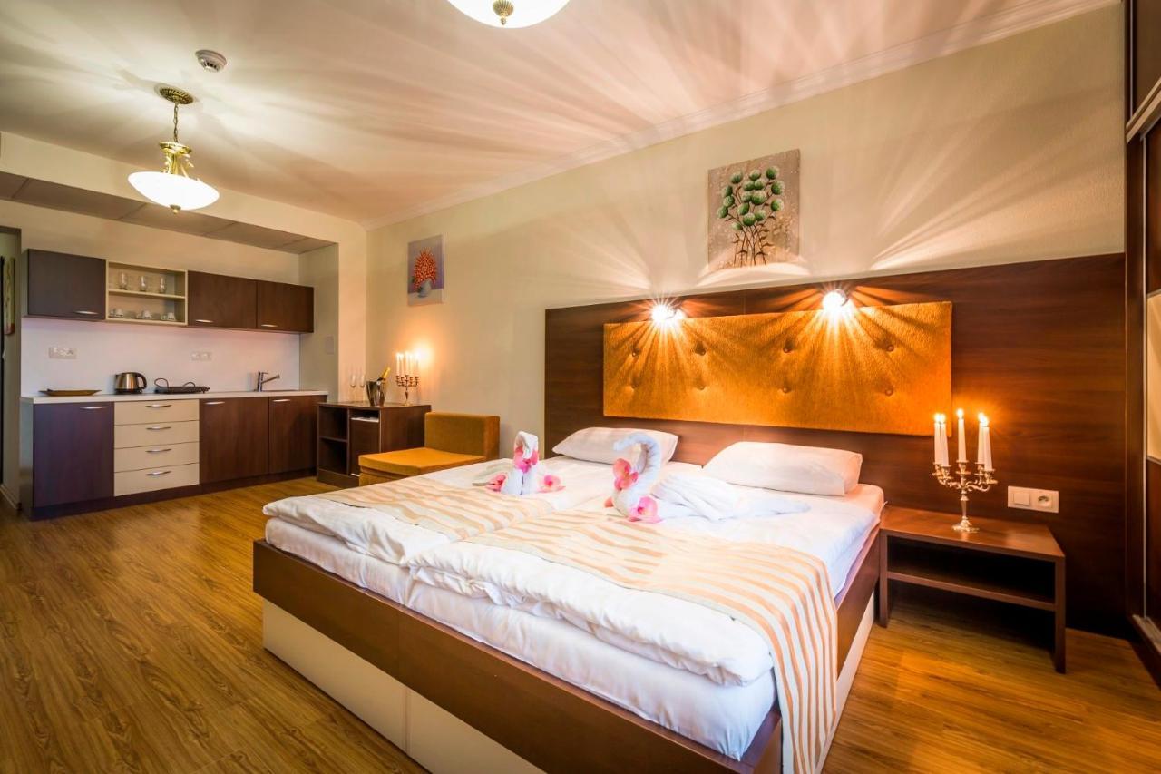 Hotel Sun Szenc Kültér fotó